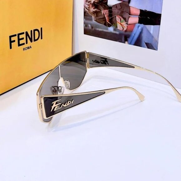 NEW FENDI FE40051U - 32A SHIELD POLARIZED SUNGLASSES - Picture 7 of 16